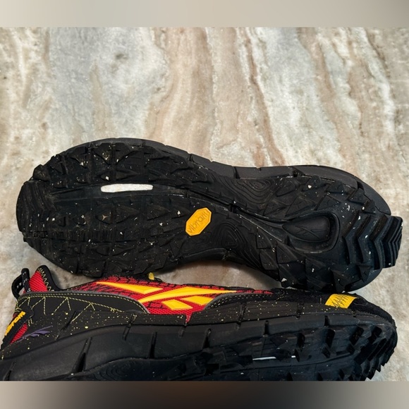 Men’s REEBOK ZIG KINETICA II EDGE- Vector Red. Size 9 - Picture 7 of 12